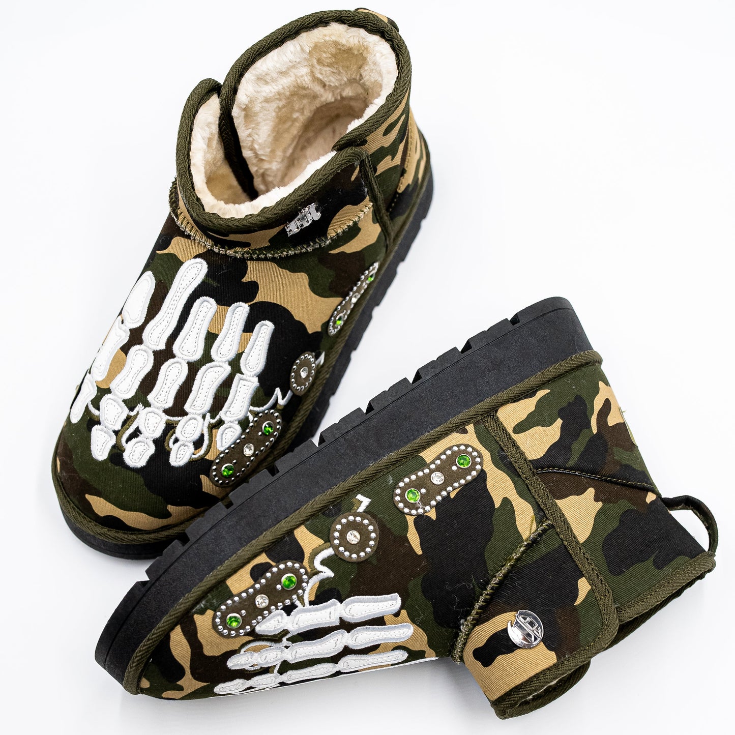 Camo Sluggs (Release Date: 10.17.25)