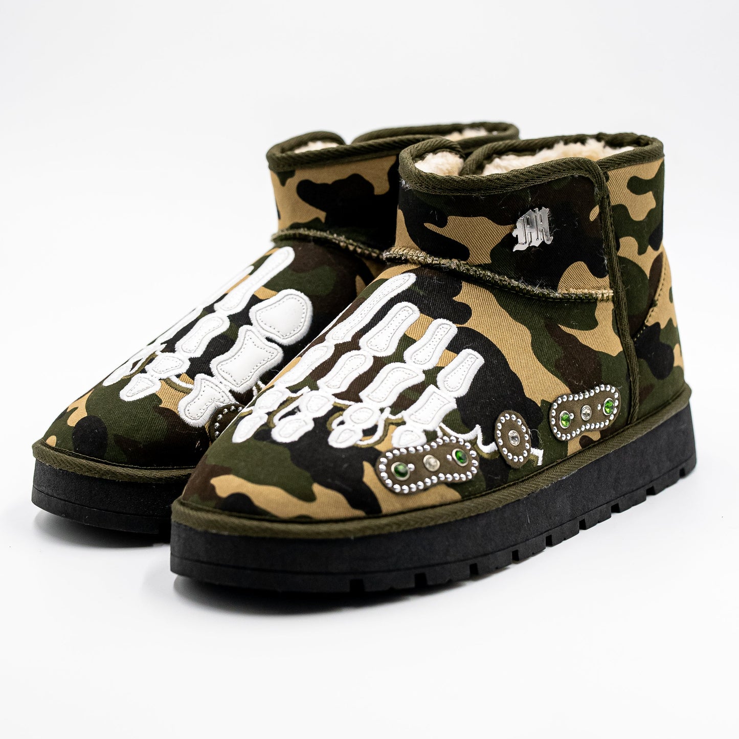 Camo Sluggs (Release Date: 10.17.25)