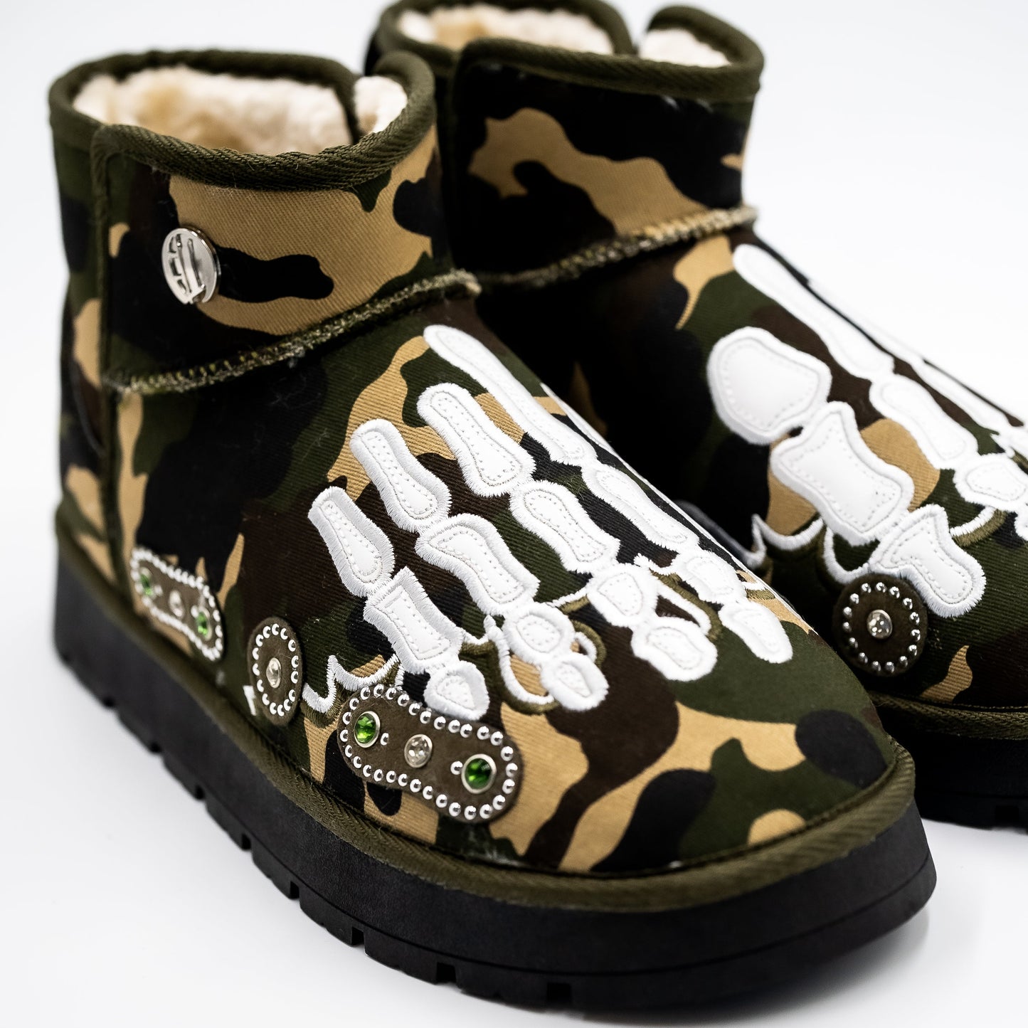Camo Sluggs (Release Date: 10.17.25)