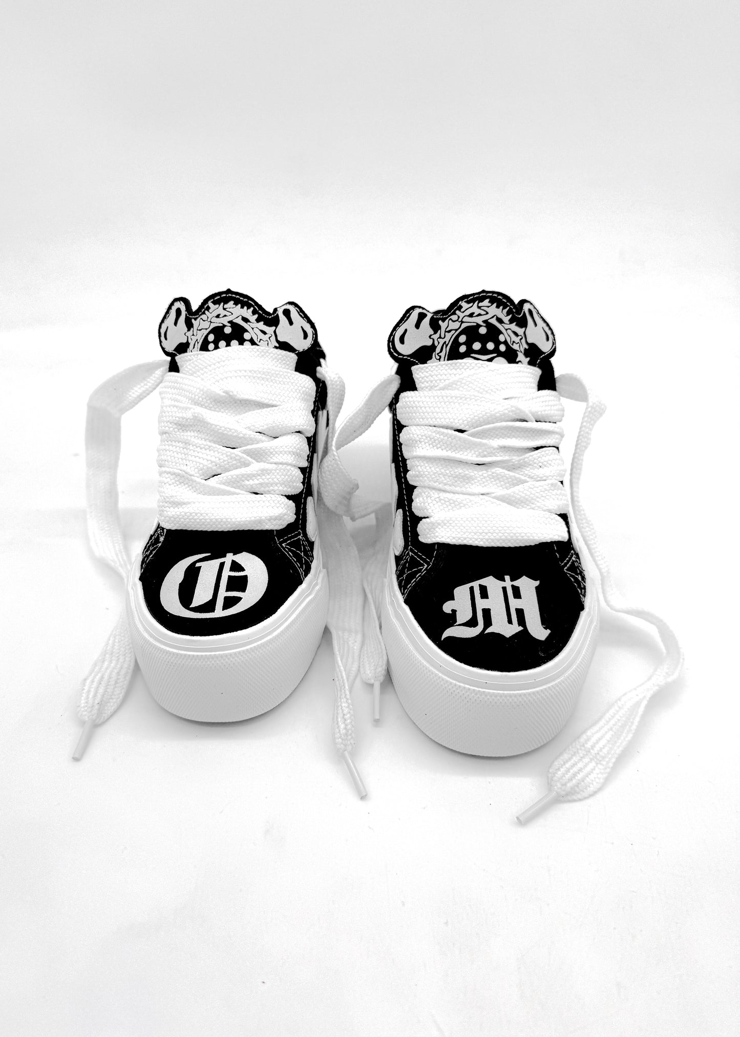 Chunky Knuckles Sk8 Black