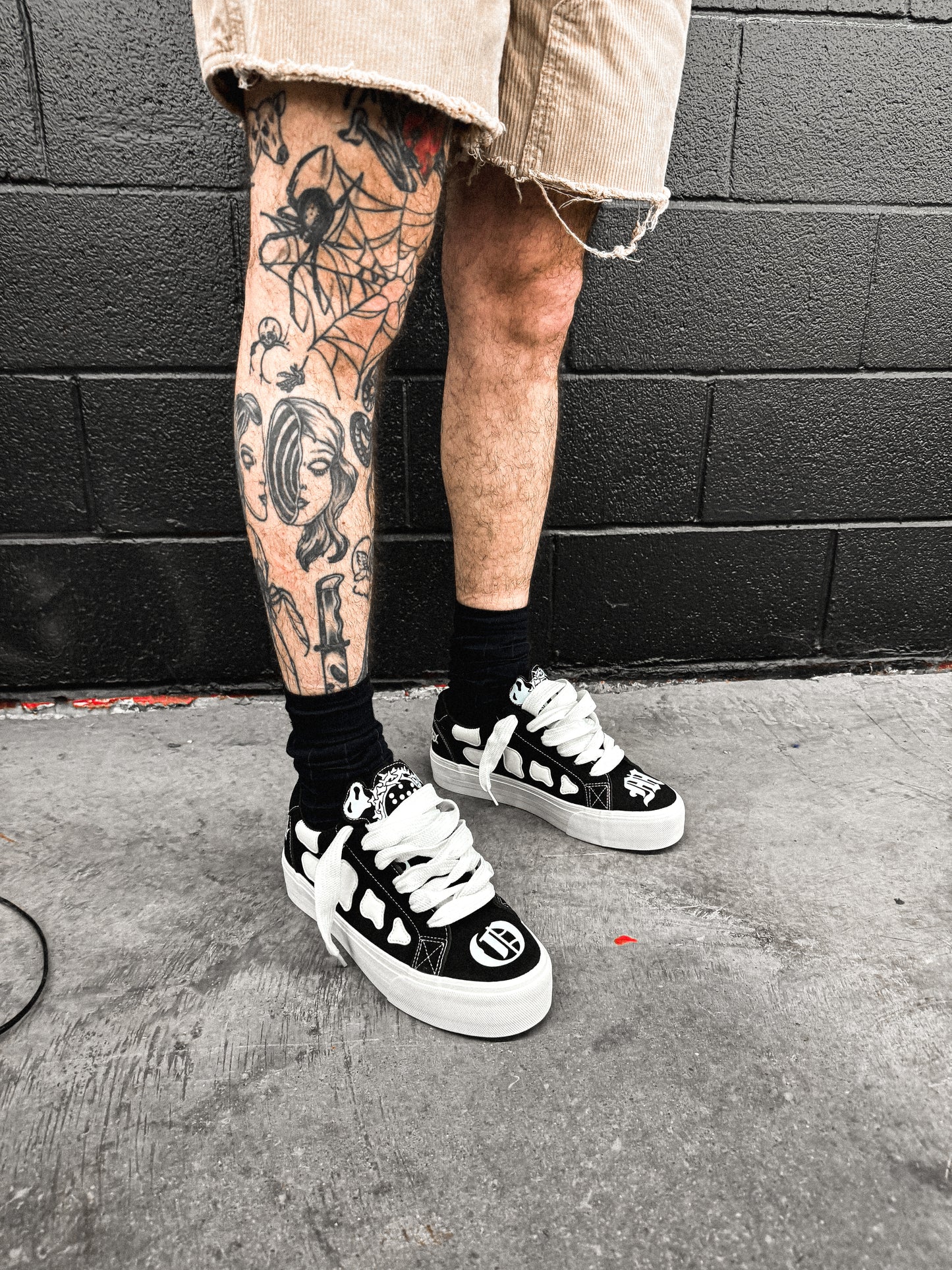 Chunky Knuckles Sk8 Black