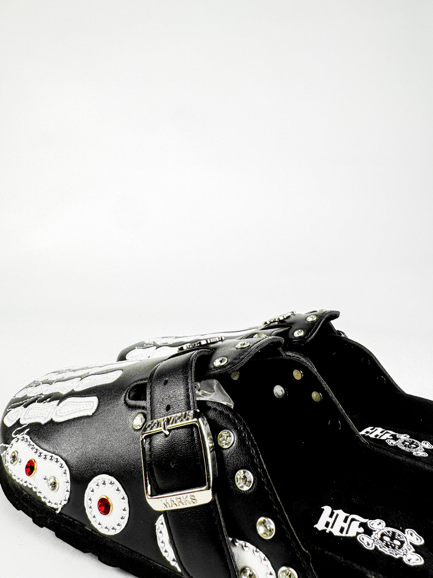 ONYX Clog