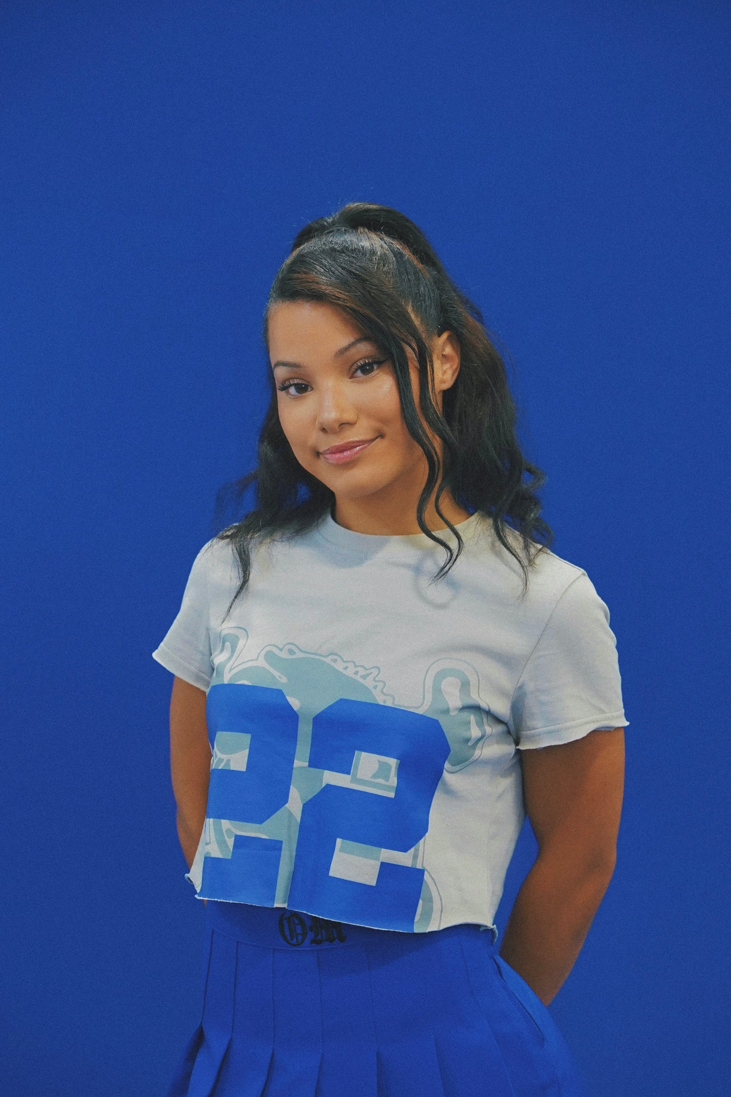 22 Cropped Woman Tees