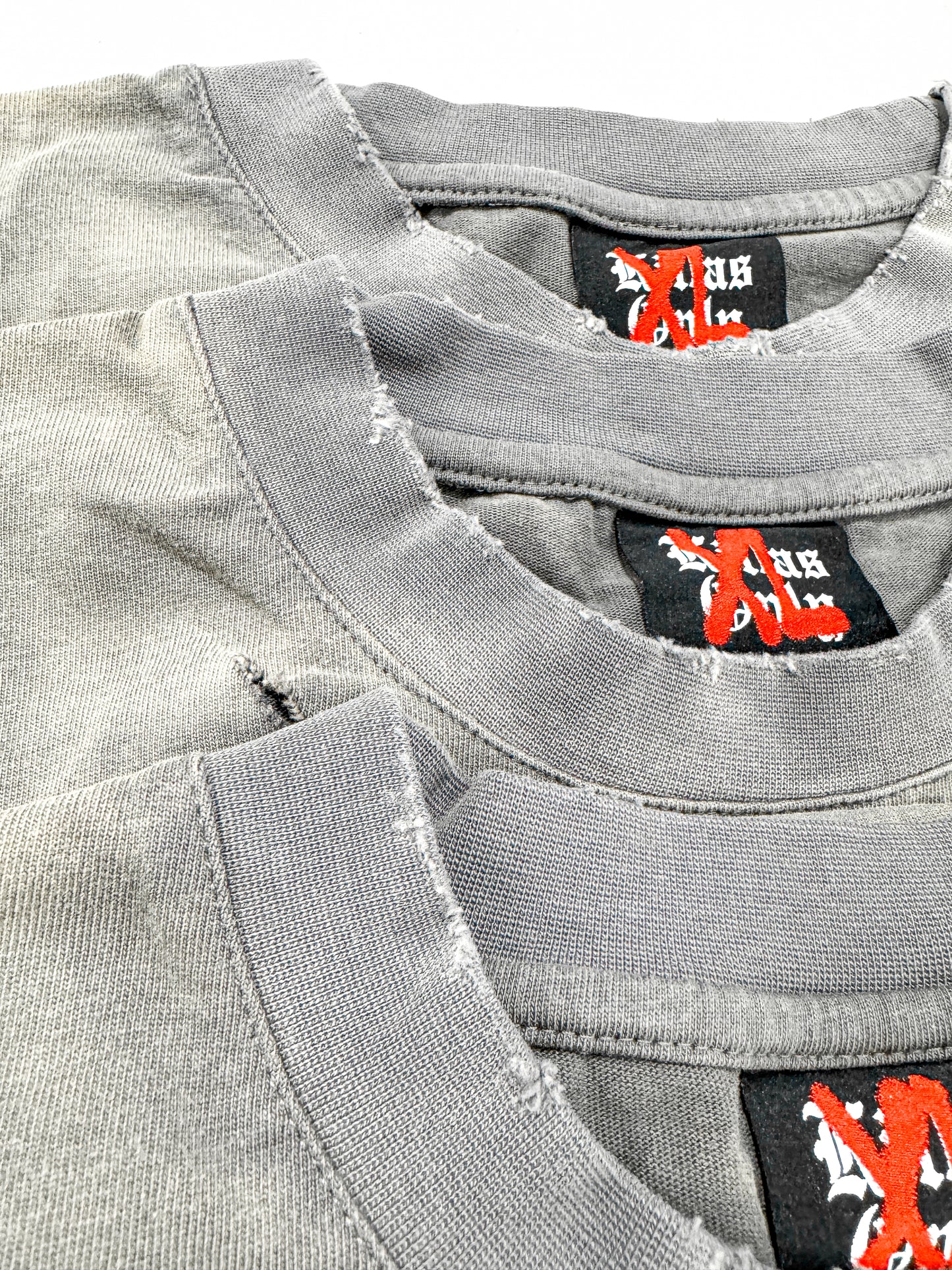 Hunt Tee (Grey,White,Black,Brown)