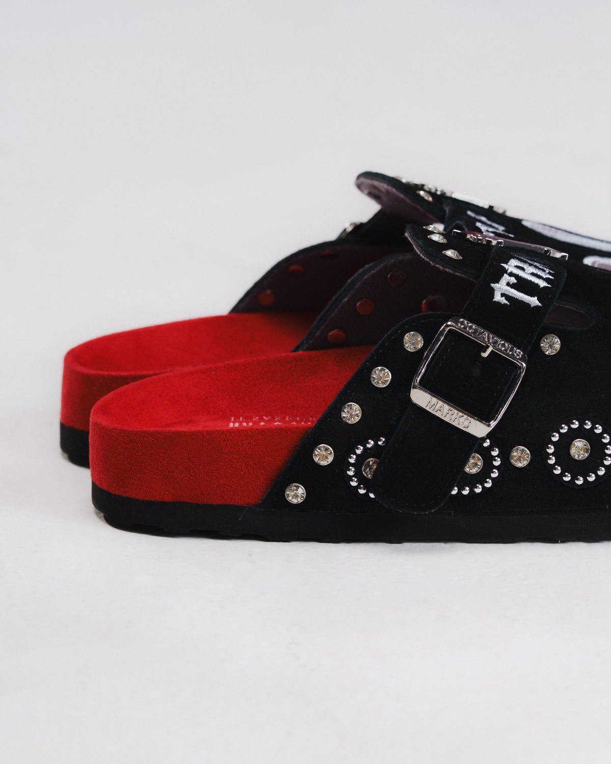 OM x TRAPSTAR CLOG