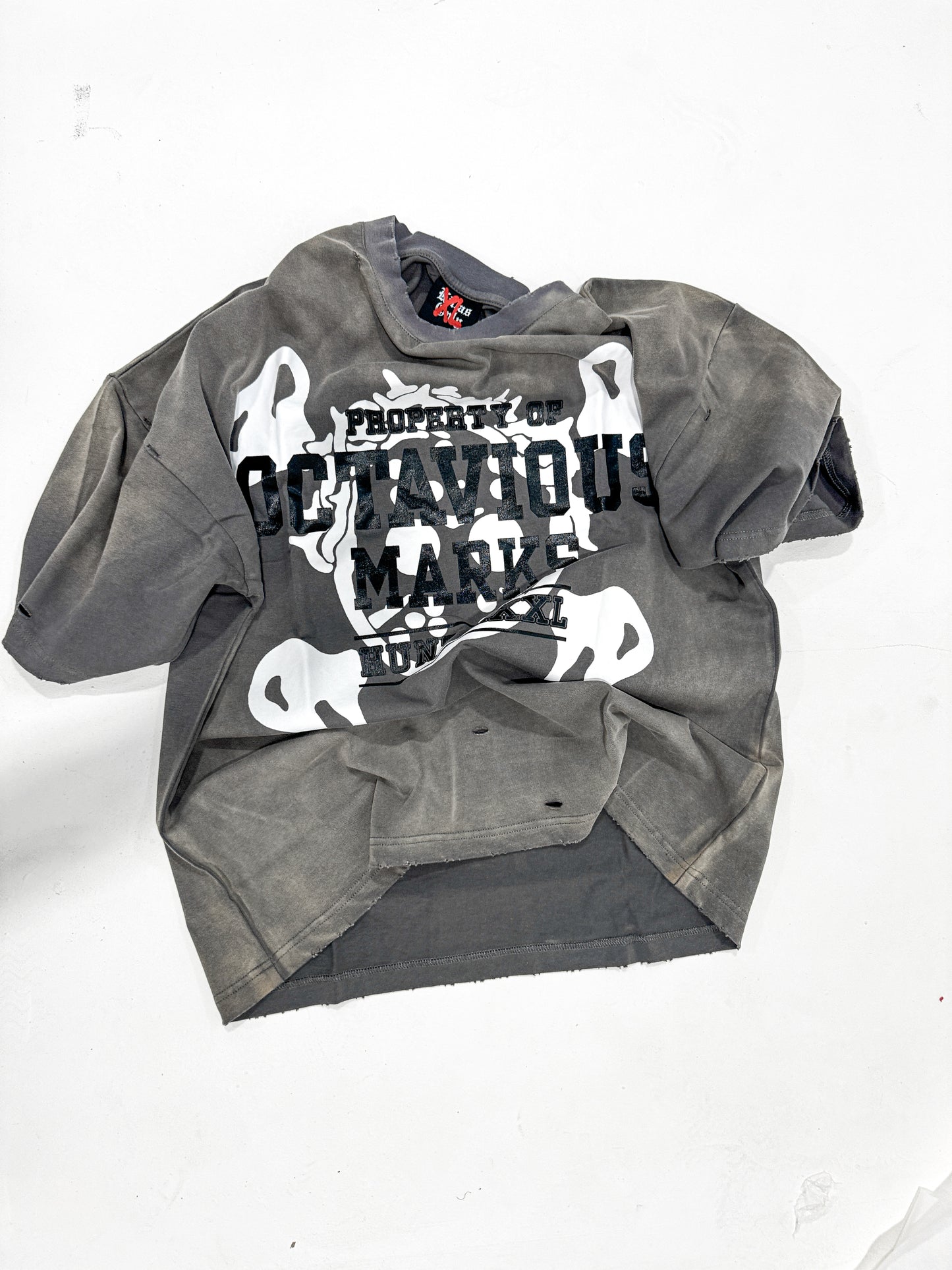 Hunt Tee (Grey,White,Black,Brown)