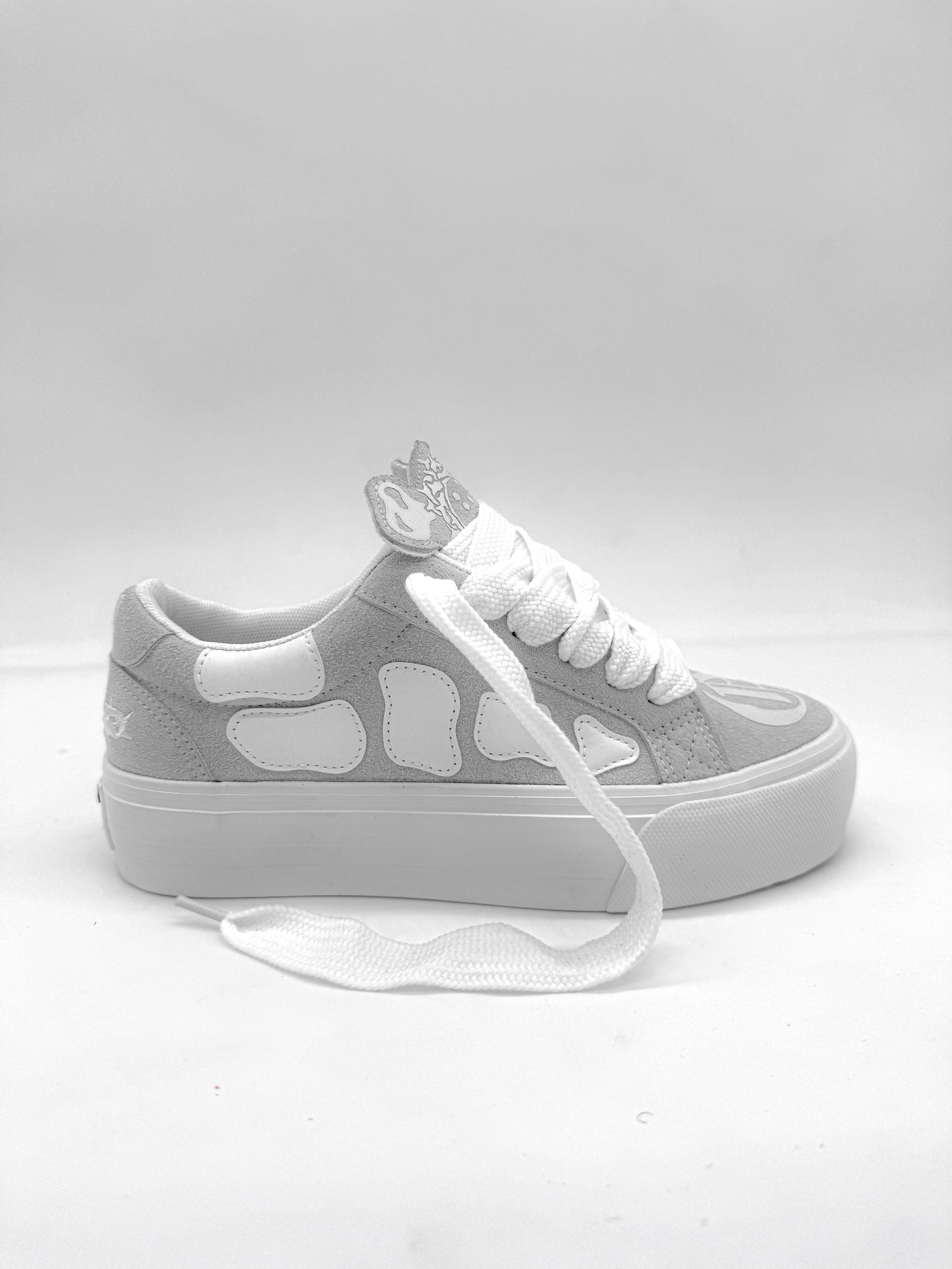 Chunky Knuckles Sk8 Grey